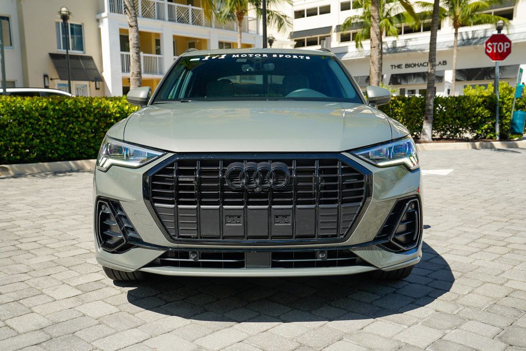 2024 Audi Q3 S line Premium Plus 45 TFSI photo 7