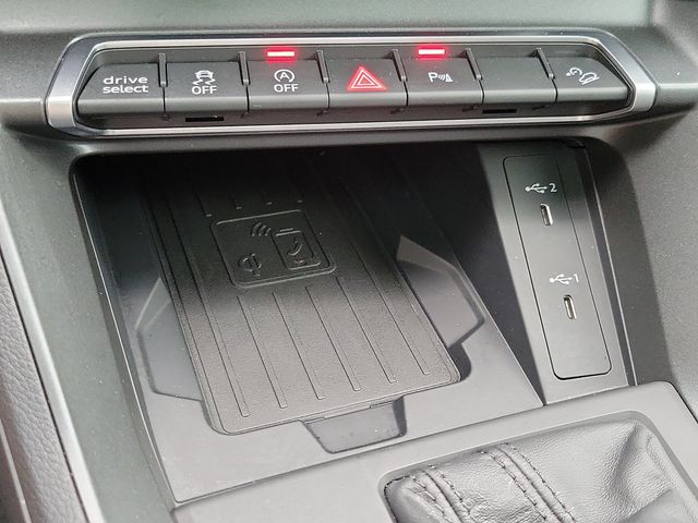 2024 Audi Q3 S line Premium Plus 45 TFSI quattro - 22604268 - 24