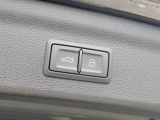 2024 Audi Q3 S line Premium Plus 45 TFSI quattro - 22604268 - 27