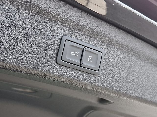 2024 Audi Q3 S line Premium Plus 45 TFSI quattro - 22919189 - 28