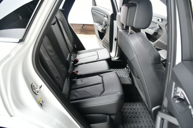 2024 Audi Q3 S line Premium Plus 45 TFSI quattro - 22895366 - 37