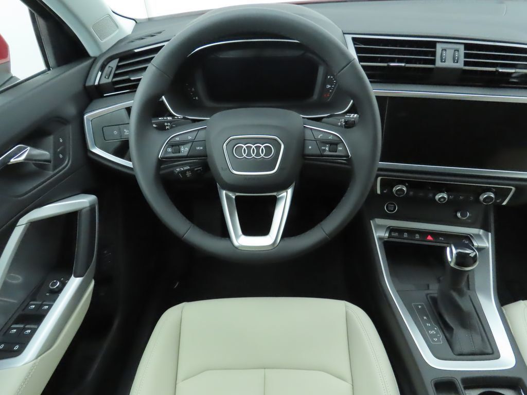 2024 Audi Q3: 58 Interior Photos