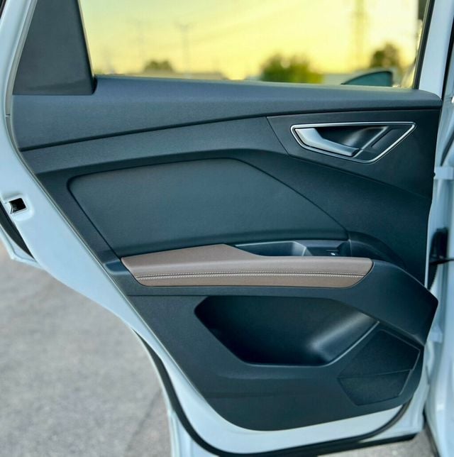 2024 Audi Q4 e-tron Premium 50 quattro - 22917553 - 15