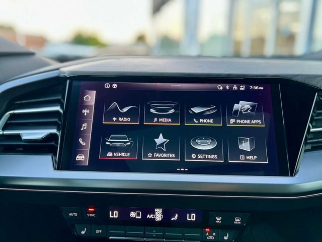 2024 Audi Q4 e-tron Premium 50 quattro - 22917553 - 22