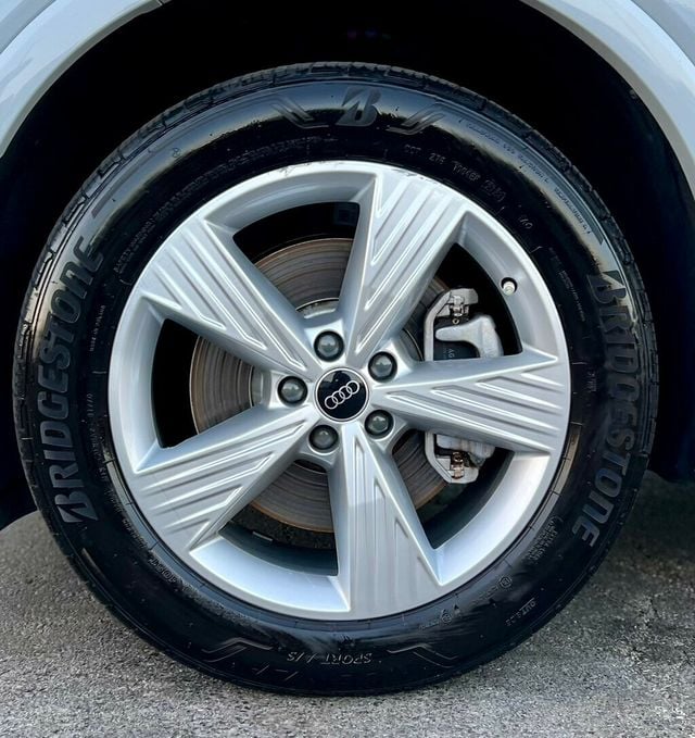 2024 Audi Q4 e-tron Premium 50 quattro - 22917553 - 30