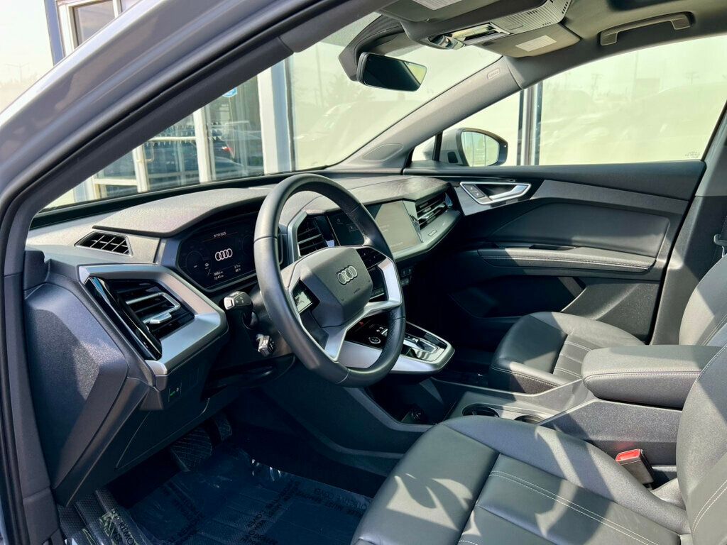 2024 Audi Q4 50 55 E-tron Premium photo 10