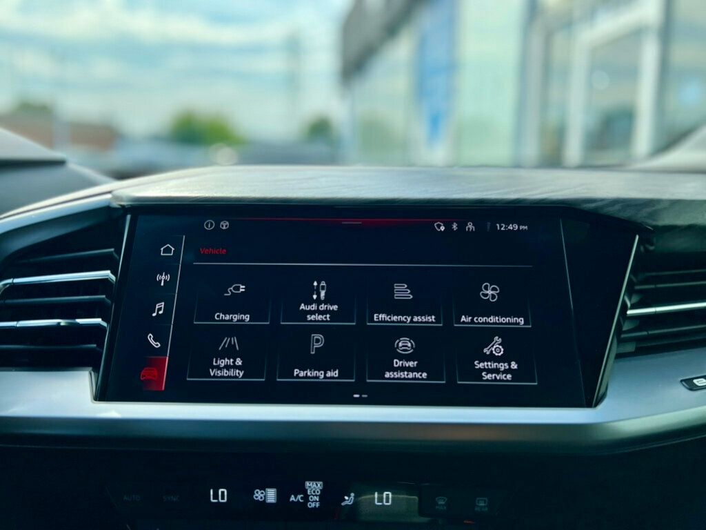 2024 Audi Q4 50 55 E-tron Premium photo 21