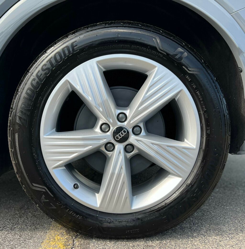 2024 Audi Q4 50 55 E-tron Premium photo 26