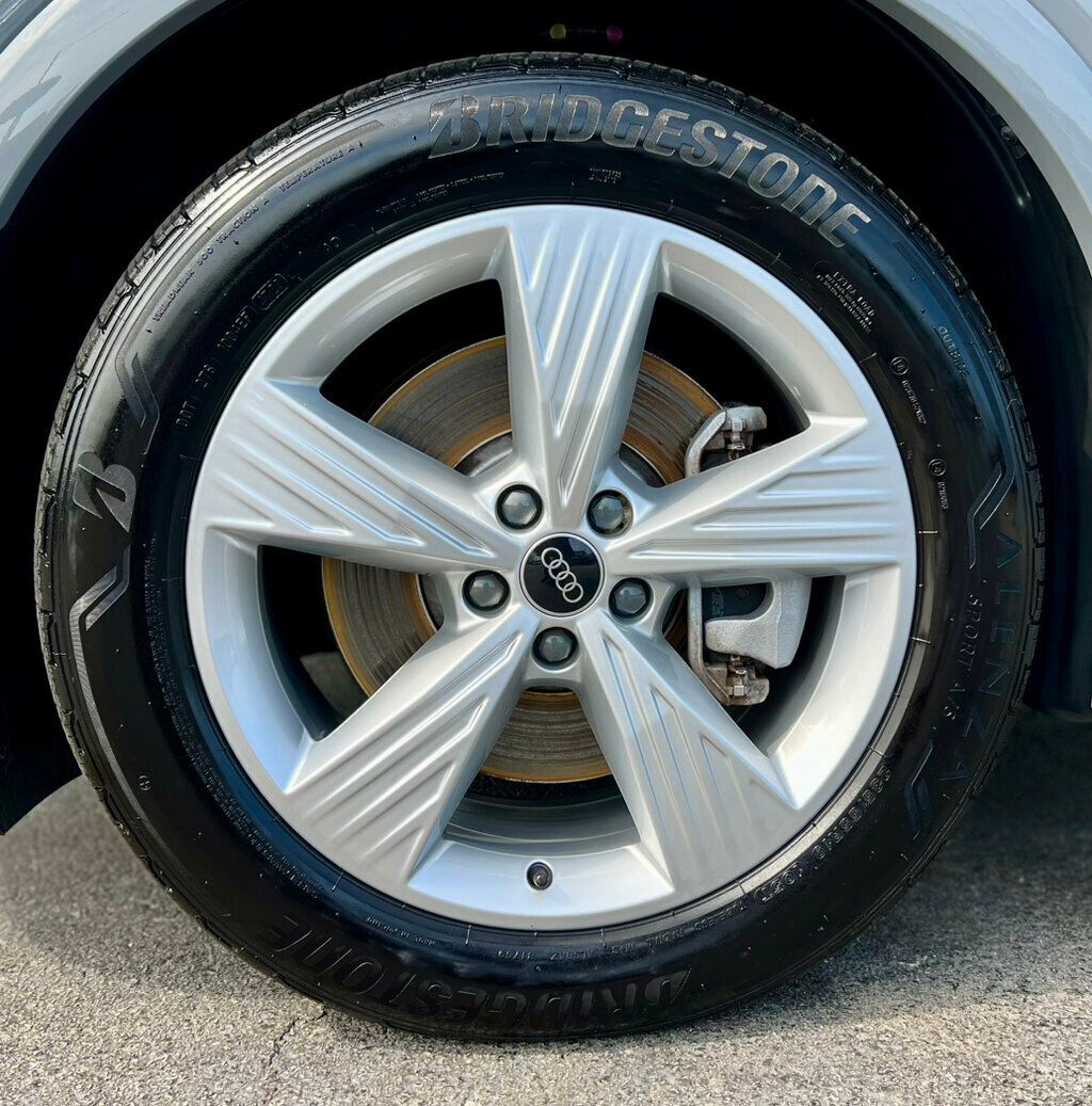 2024 Audi Q4 50 55 E-tron Premium photo 27