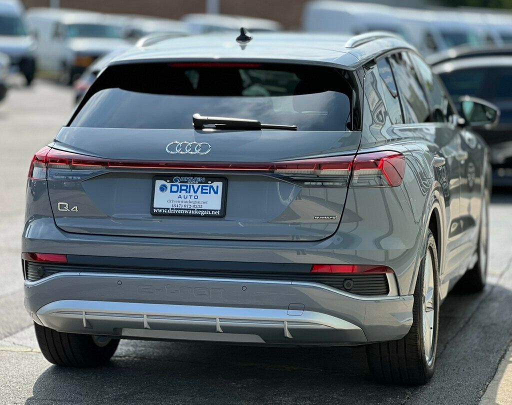 2024 Audi Q4 50 55 E-tron Premium photo 32