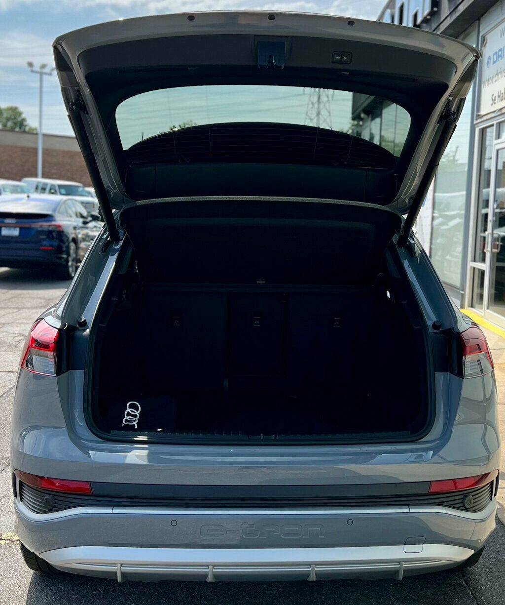 2024 Audi Q4 50 55 E-tron Premium photo 7