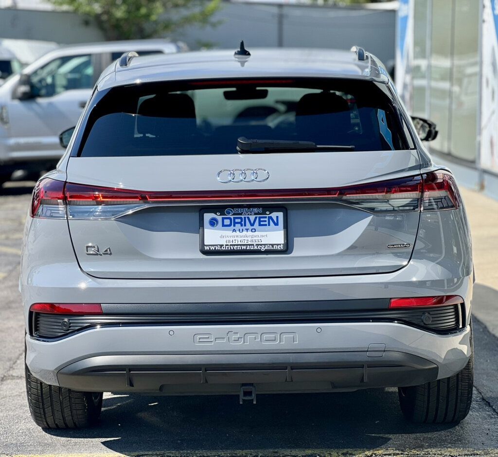 2024 Audi Q4 e-tron Premium 55 quattro - 23055948 - 4