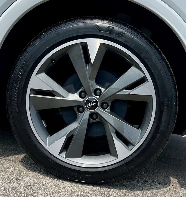 2024 Audi Q4 e-tron Premium Plus 55 quattro - 23061962 - 31