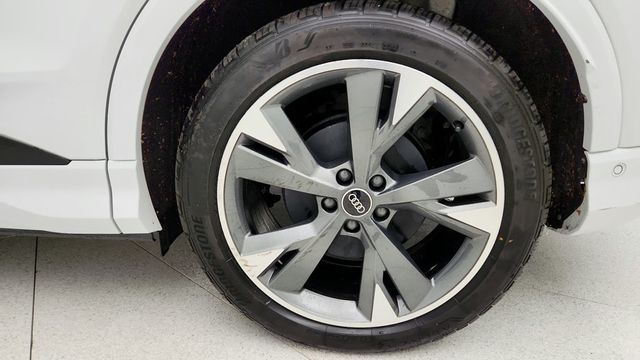 2024 Audi Q4 e-tron Premium Plus 55 quattro with Black Optic Package - 22945330 - 8