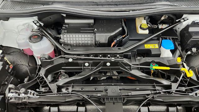 2024 Audi Q4 e-tron Premium Plus 55 quattro with Black Optic Package - 22946567 - 27