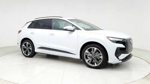 2024 Audi Q4 e-tron Premium Plus 55 quattro with Black Optic Package - 22946567 - 2