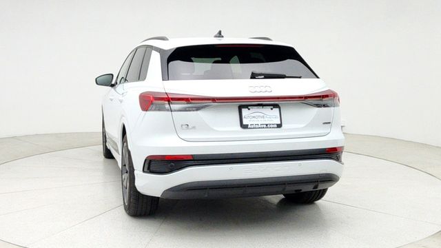 2024 Audi Q4 e-tron Premium Plus 55 quattro with Black Optic Package - 22946567 - 5
