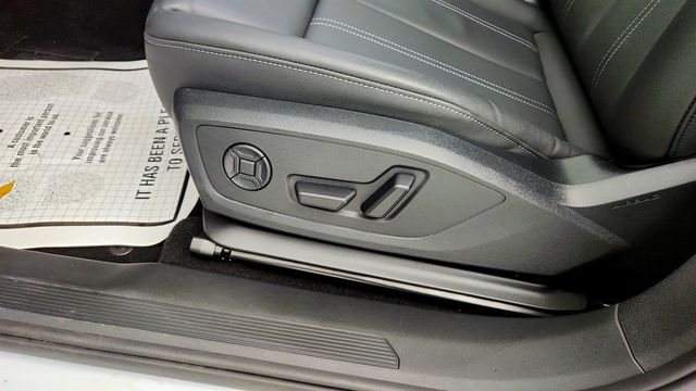 2024 Audi Q4 e-tron Premium Plus 55 quattro with Black Optic Package - 22956545 - 11