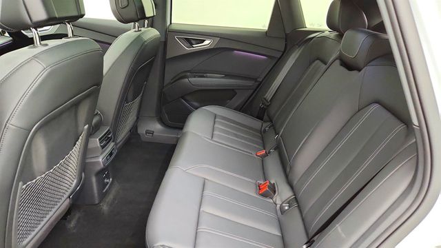 2024 Audi Q4 e-tron Premium Plus 55 quattro with Black Optic Package - 22956545 - 21