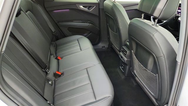 2024 Audi Q4 e-tron Premium Plus 55 quattro with Black Optic Package - 22956545 - 23