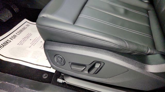 2024 Audi Q4 e-tron Premium Plus 55 quattro with Black Optic Package - 22956545 - 31