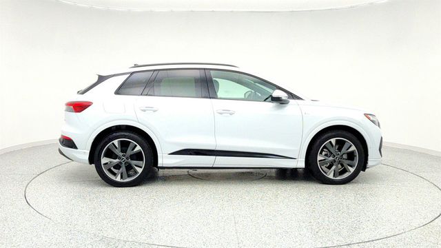 2024 Audi Q4 e-tron Premium Plus 55 quattro with Black Optic Package - 22956545 - 3
