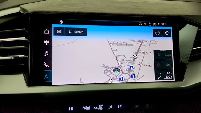 2024 Audi Q4 e-tron Premium Plus 55 quattro with Black Optic Package - 22956545 - 39