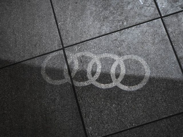 2024 Audi Q4 e-tron Prestige - 22946048 - 17