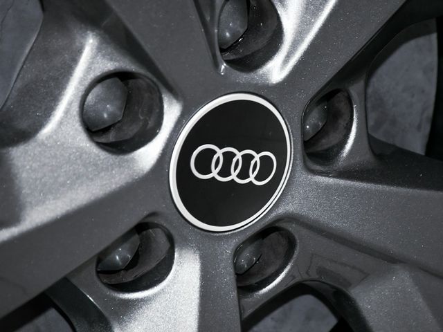 2024 Audi Q4 e-tron Prestige - 22946048 - 83