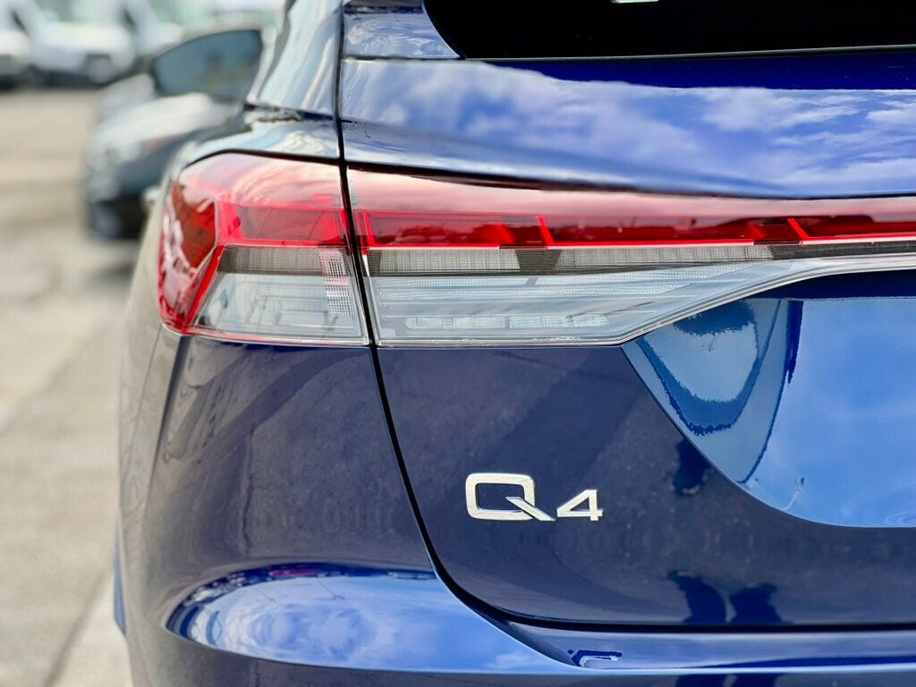 2024 Audi Q4 E-tron Sportback Premium 55 photo 11