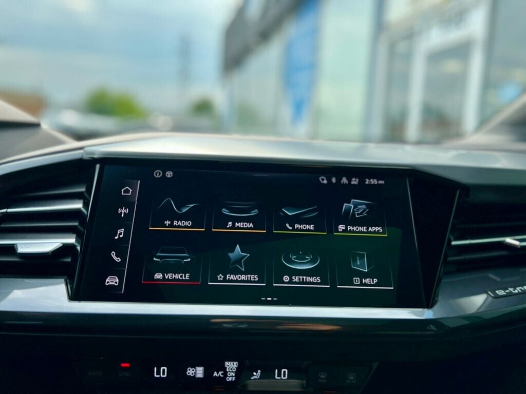 2024 Audi Q4 E-tron Sportback Premium 55 photo 21