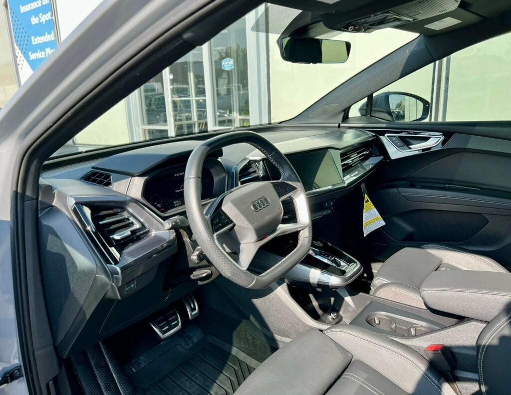 2024 Audi Q4 E-tron Sportback Premium Plus 55 photo 11