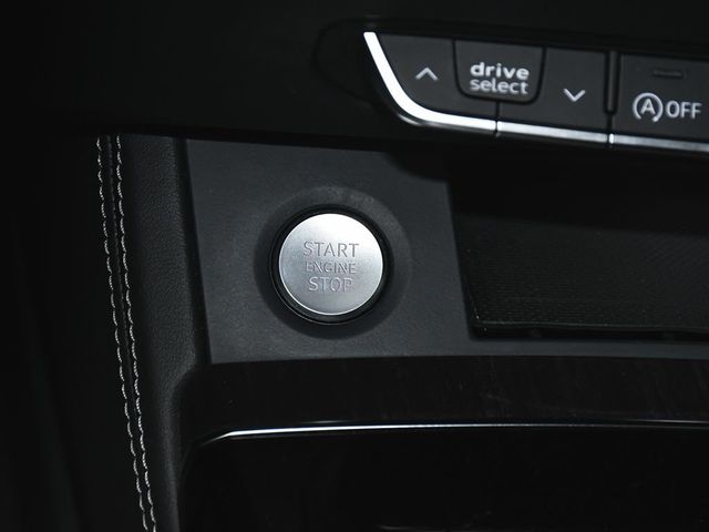 2024 Audi Q5 45 S line Premium Plus - 22993696 - 32