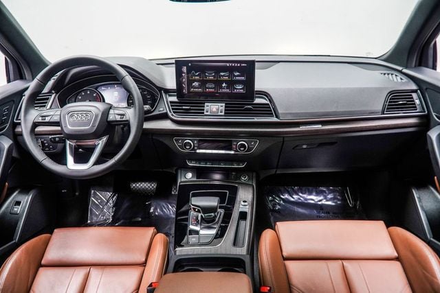 2024 Audi Q5 45 Premium's photo