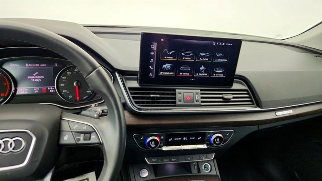 2024 Audi Q5 S line Premium 45 TFSI quattro w/ Panoramic Sunroof & CarPlay - 22996806 - 16