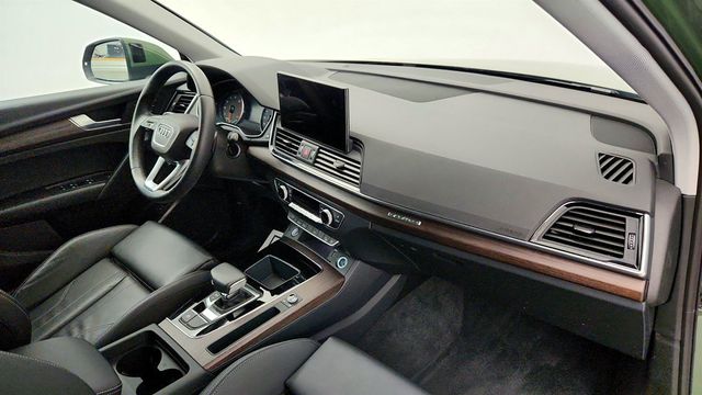2024 Audi Q5 S line Premium 45 TFSI quattro w/ Panoramic Sunroof & CarPlay - 22996806 - 24