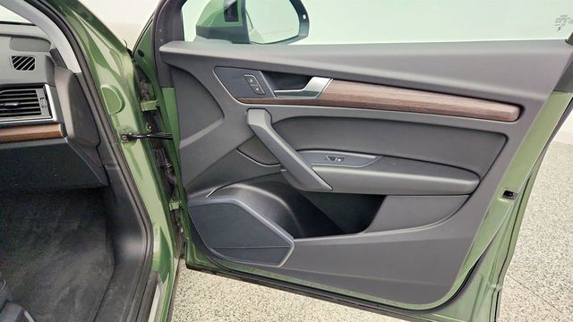 2024 Audi Q5 S line Premium 45 TFSI quattro w/ Panoramic Sunroof & CarPlay - 22996806 - 25