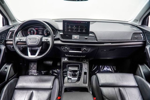 2024 Audi Q5 45 Premium Plus's photo