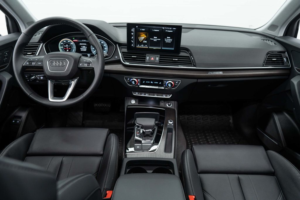 2024 Audi Q5 S line Premium Plus photo 10