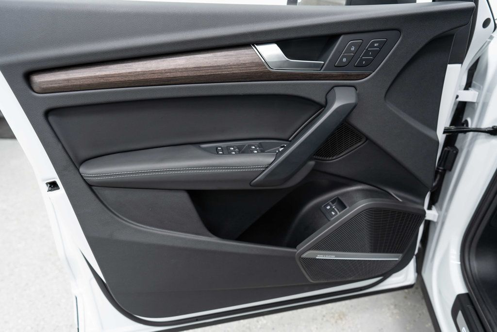2024 Audi Q5 S line Premium Plus photo 17