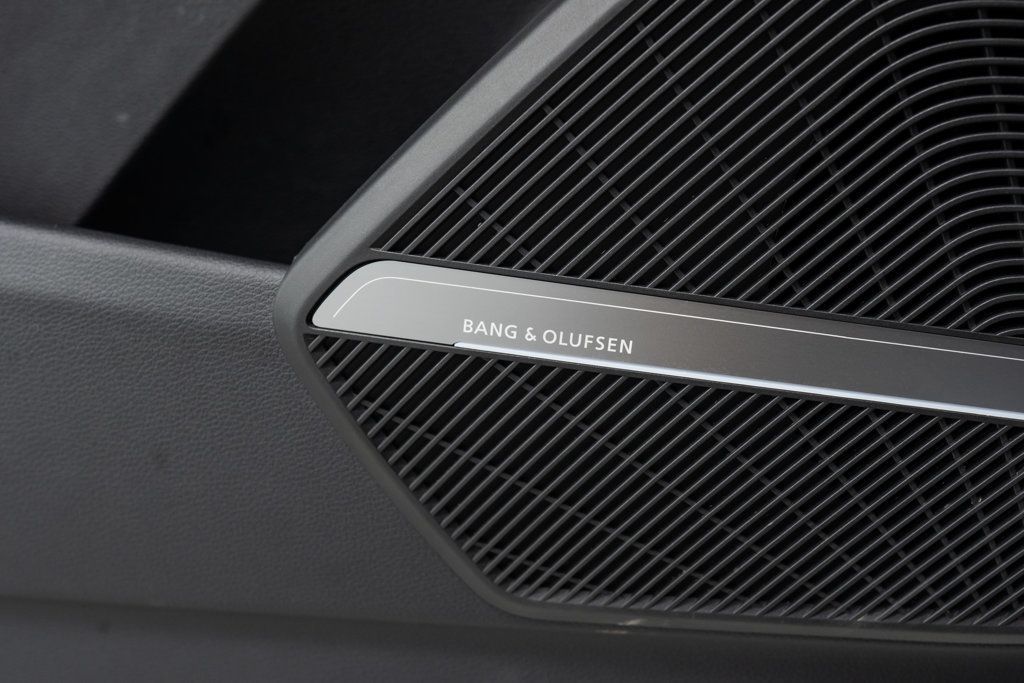2024 Audi Q5 S line Premium Plus photo 18