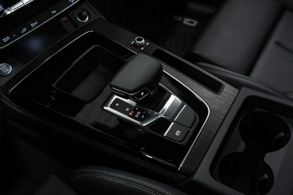 2024 Audi Q5 S line Premium Plus photo 21