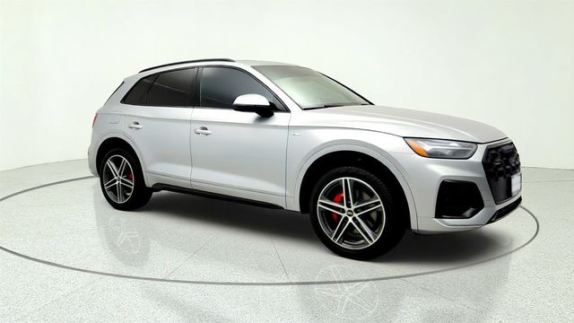 2024 Audi Q5 S line Premium Plus 55 TFSI e quattro w/ Black Optic Plus Pkg - 23032621 - 2
