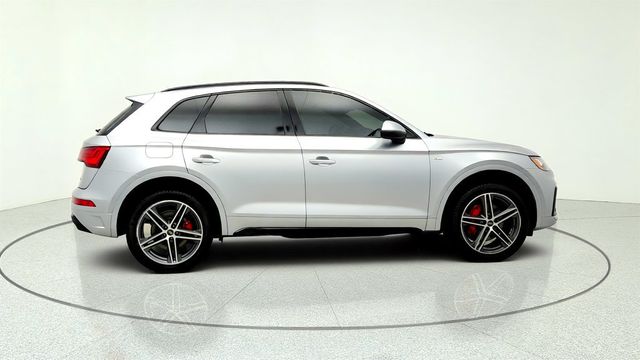 2024 Audi Q5 S line Premium Plus 55 TFSI e quattro w/ Black Optic Plus Pkg - 23032621 - 3