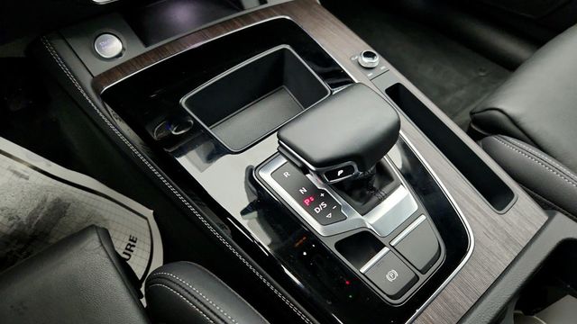 2024 Audi Q5 S line Prestige 45 TFSI quattro with 20'' Wheels - 22953940 - 15