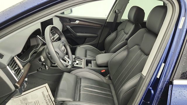 2024 Audi Q5 S line Prestige 45 TFSI quattro with 20'' Wheels - 22953940 - 19