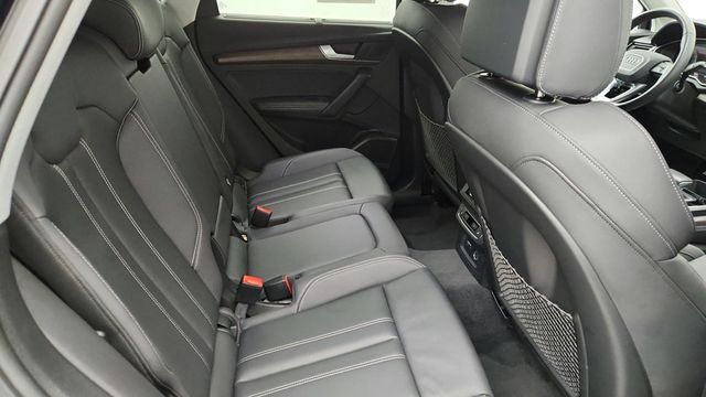 2024 Audi Q5 S line Prestige 45 TFSI quattro with 20'' Wheels - 22953940 - 22