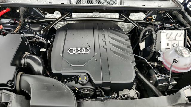 2024 Audi Q5 S line Prestige 45 TFSI quattro with 20'' Wheels - 22953940 - 26