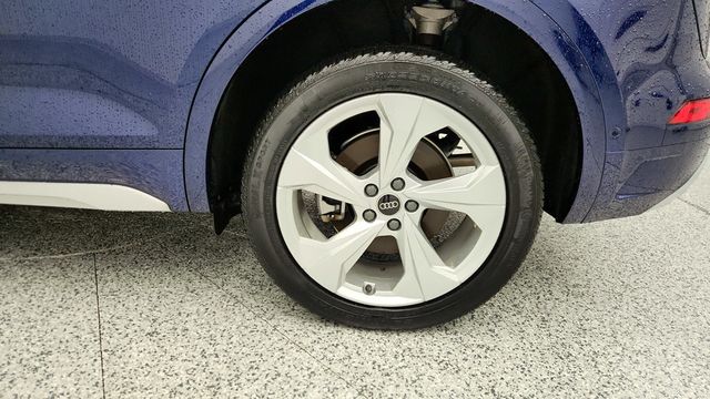 2024 Audi Q5 S line Prestige 45 TFSI quattro with 20'' Wheels - 22953940 - 8