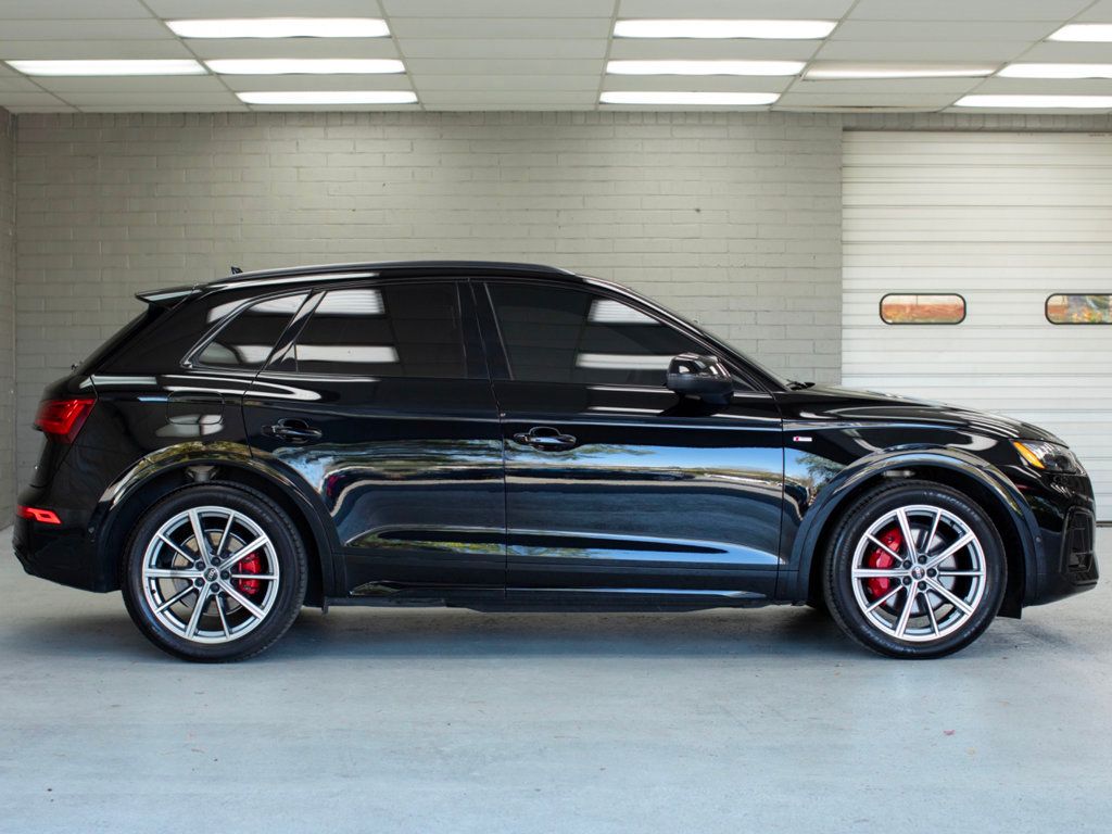 2024 Audi Q5 S line Prestige 55 TFSI Premium photo 3
